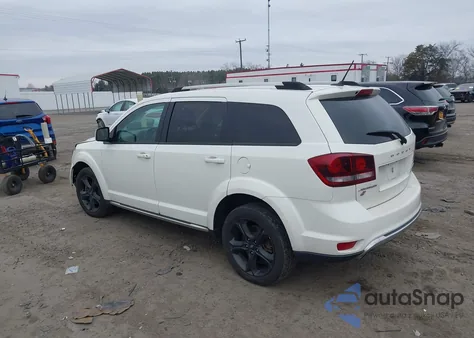 2018 Dodge Journey Crossroad Awd z USA, uszkodzony, nr VIN 3C4PDDGGXJT386797
